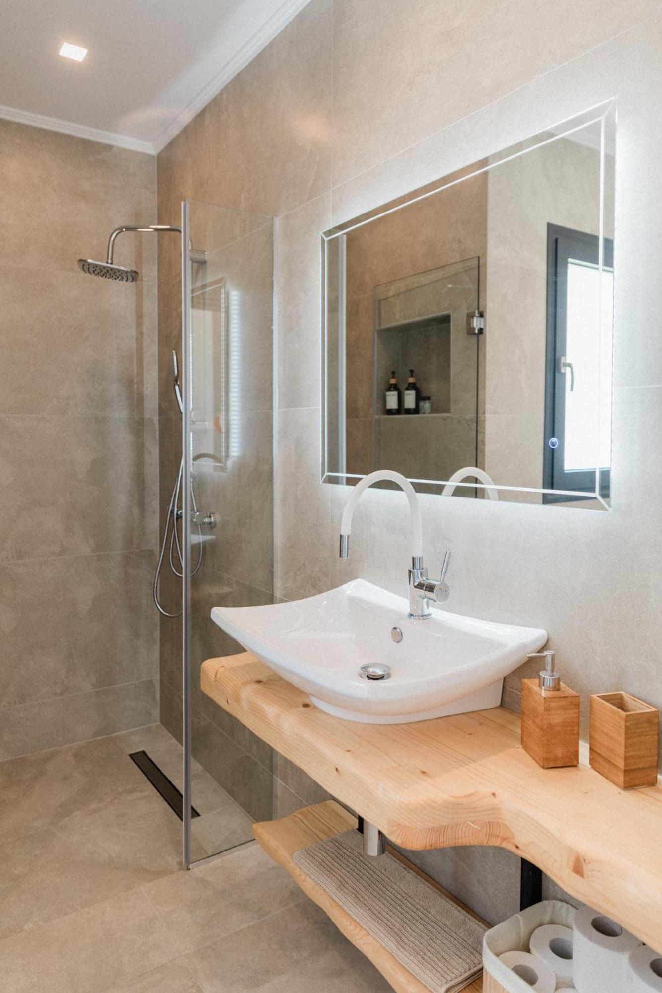 Tempestini Exclusive Villas 尼基亚娜 外观 照片