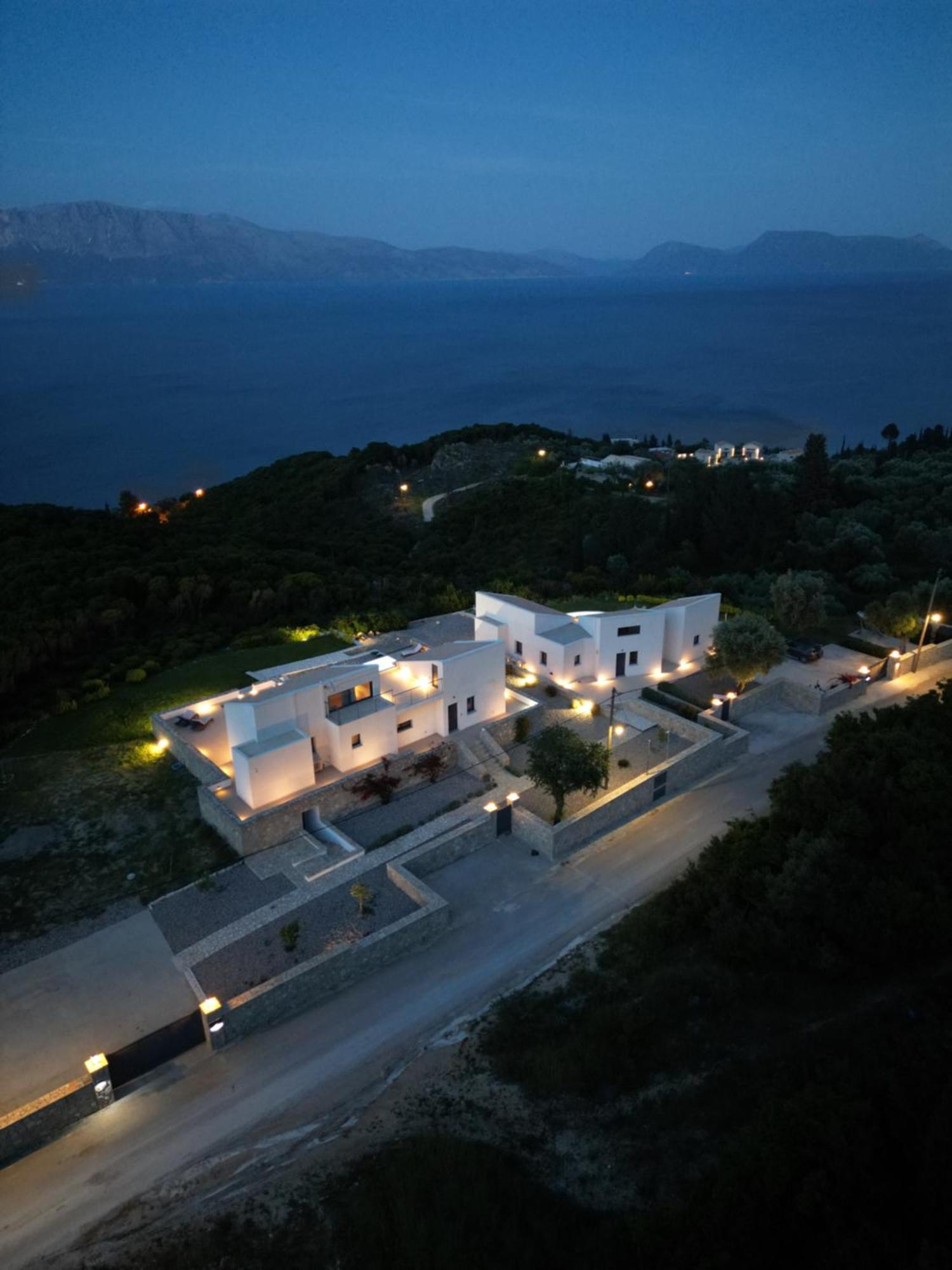 Tempestini Exclusive Villas 尼基亚娜 外观 照片